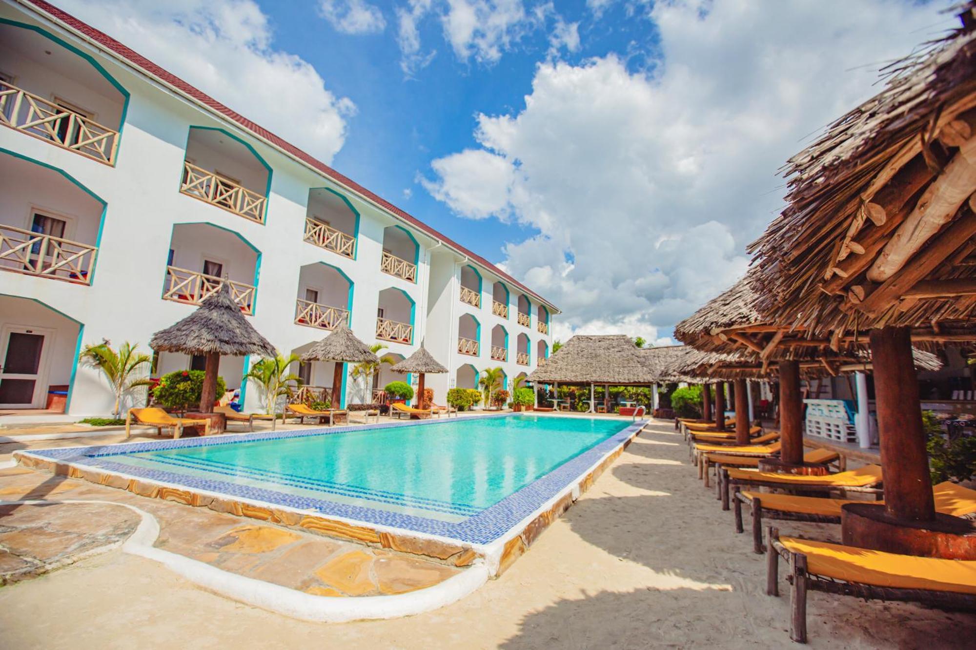 Ahg Sun Bay Mlilile Beach Hotel Matemwe  Exterior photo