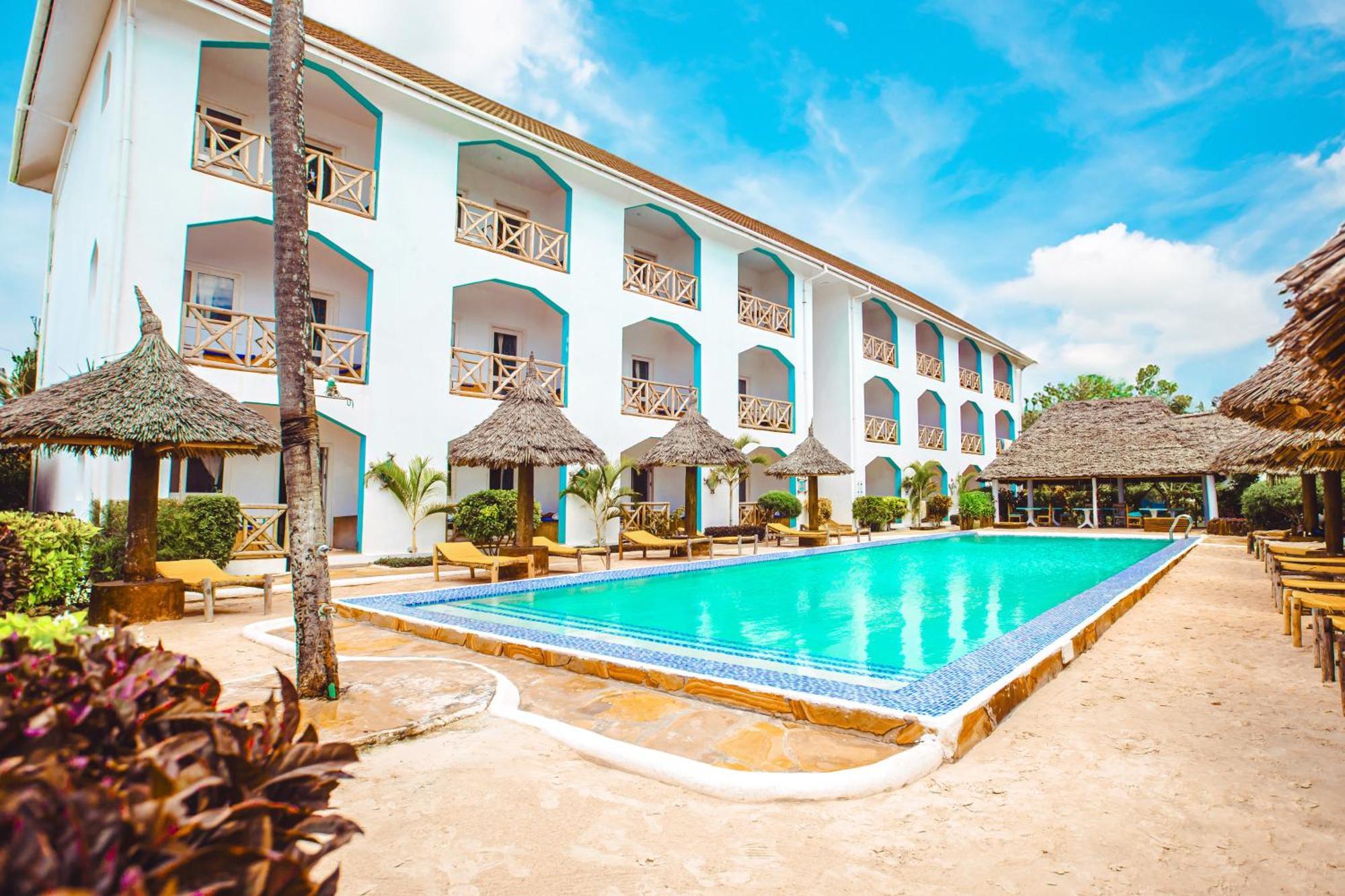 Ahg Sun Bay Mlilile Beach Hotel Matemwe  Exterior photo